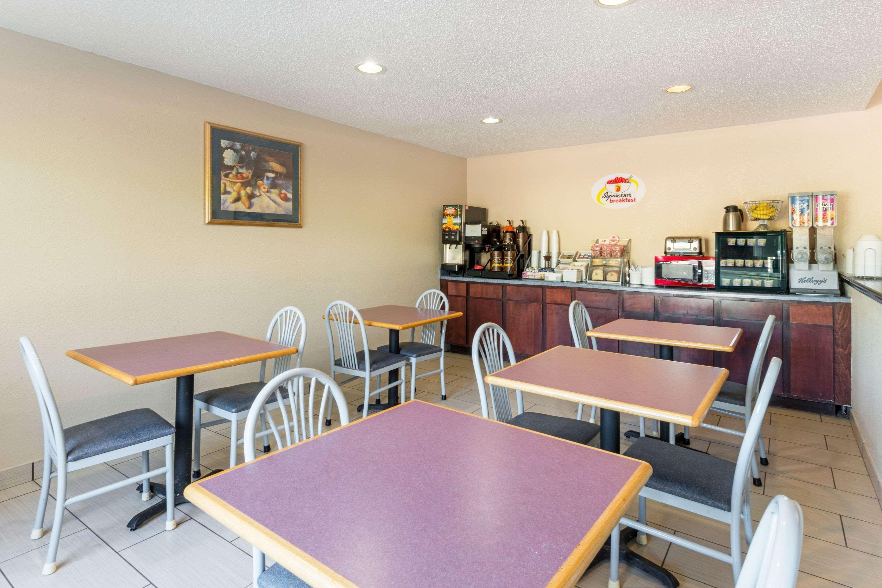 佩里速8酒店 Perry 外观 照片